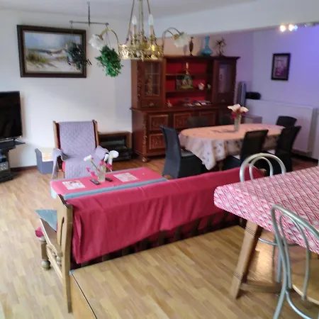Ruim Appartement, Frontaal Zeezicht, 2 Slaapkamers, Prive Parking Mogelijk Blankenberge