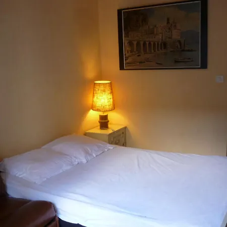 Ruim Appartement, Frontaal Zeezicht, 2 Slaapkamers, Prive Parking Mogelijk Apartamento *
